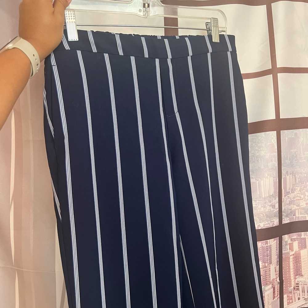 SOLD Old Navy Blue Vertical Striped Trousers Elastic Pants With Pockets Size 6